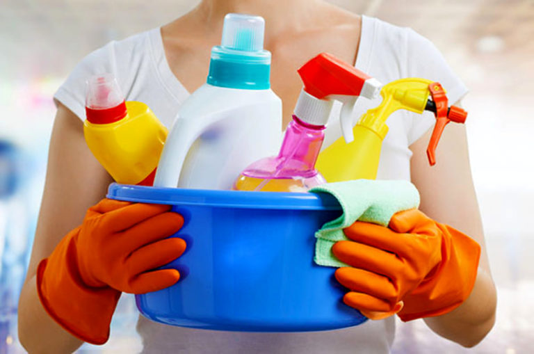 Универсальные чистящие средства для дома и уборки квартиры: как выбрать