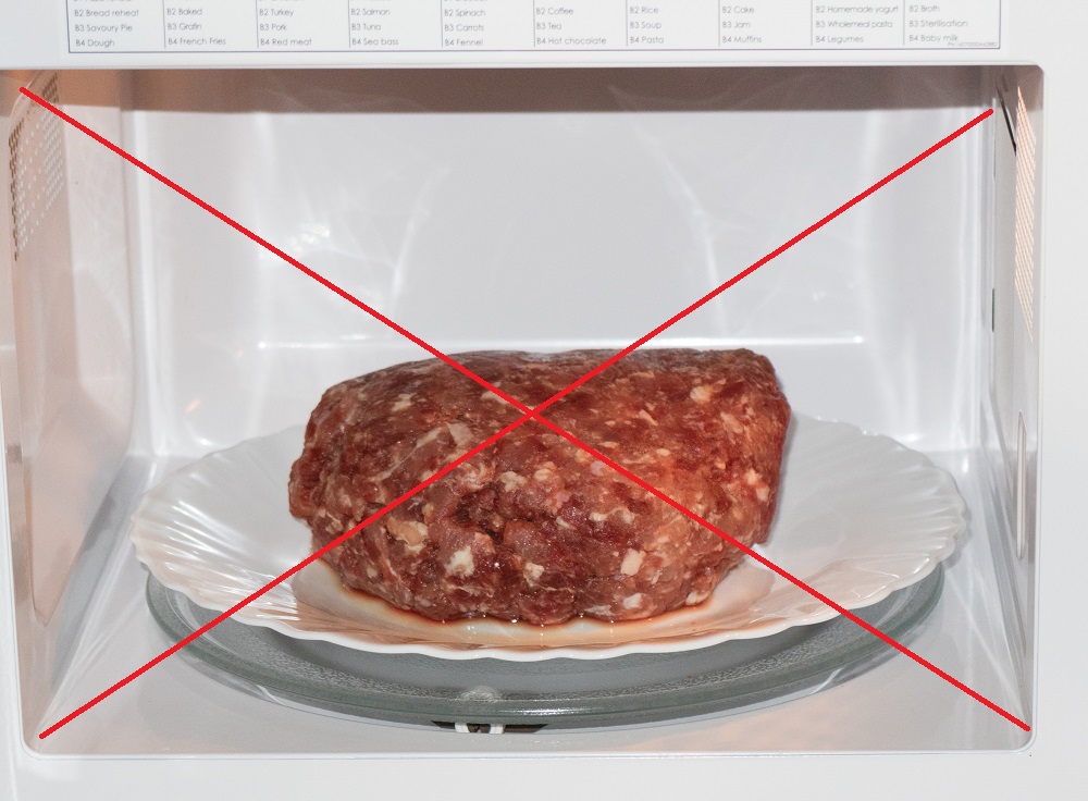 Можно размораживать мясо в микроволновке. Разморозить фарш в микроволновке. Размораживайте мясо в микроволновке. Полуфабрикаты в СВЧ.